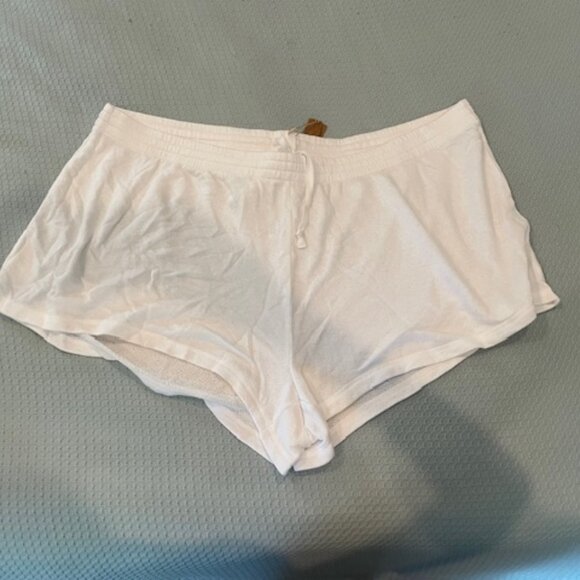 NWT SKIMS Light French Terry Loose Shorts SNOW Size 4x NEW Lounge Comfy White - Picture 8 of 10